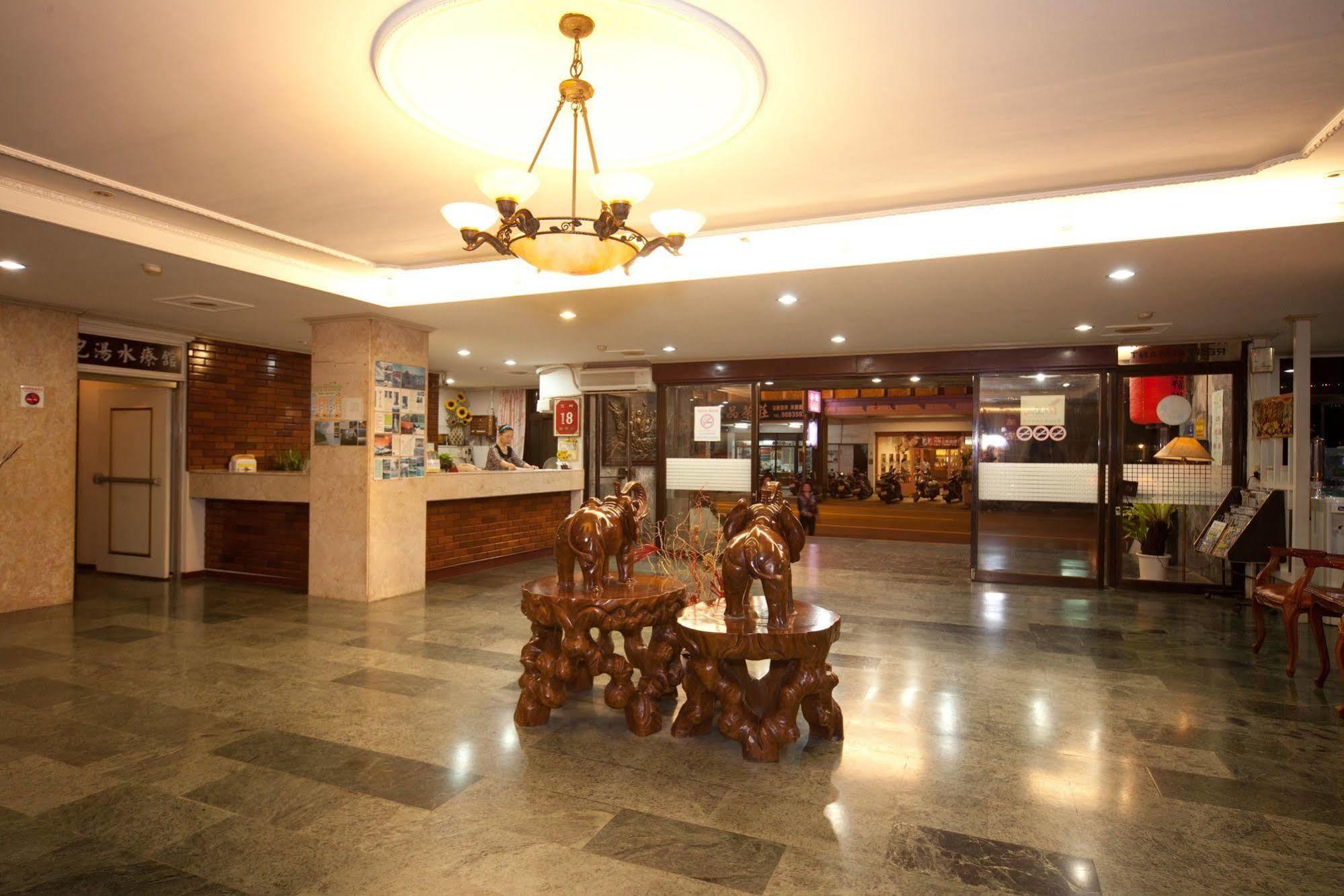 Champagne Hotel Jiaoxi Exterior foto