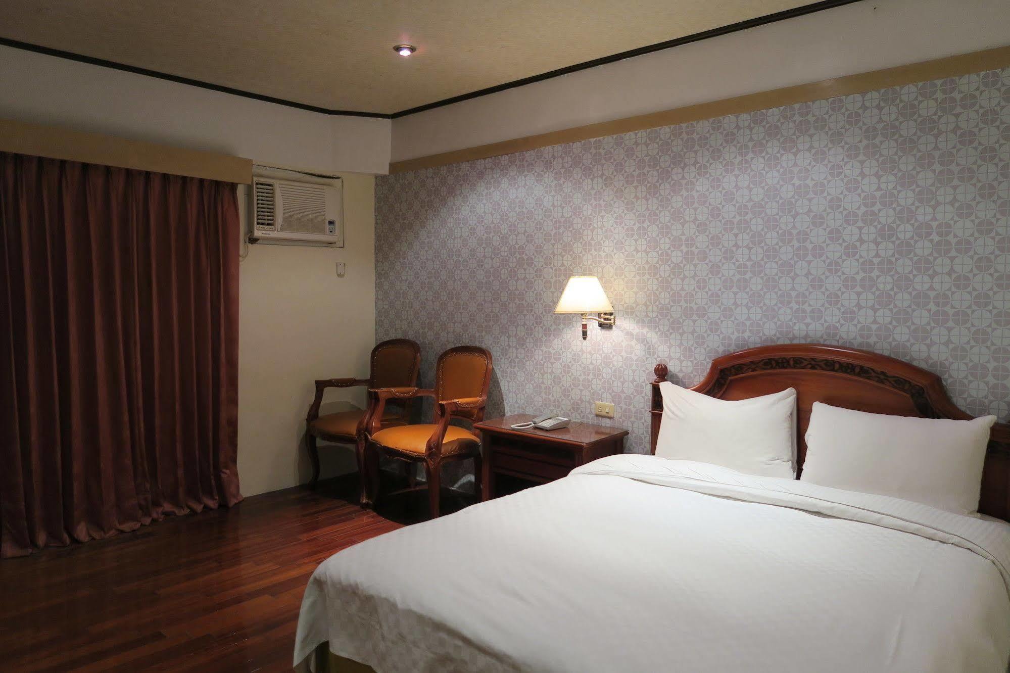Champagne Hotel Jiaoxi Exterior foto
